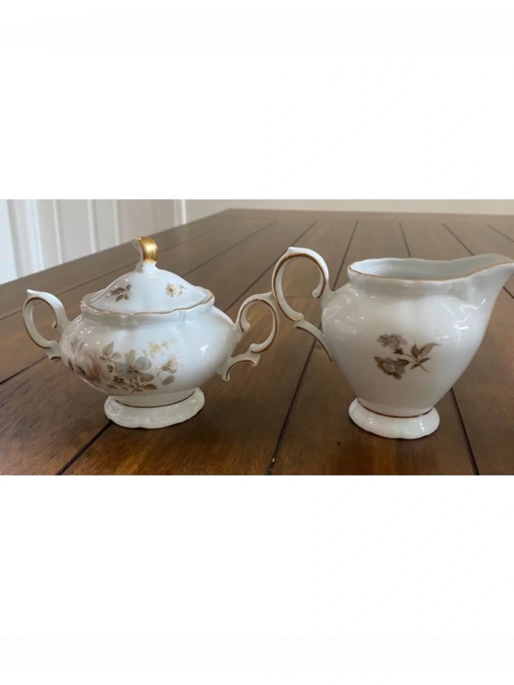 N/A elegant porcelain